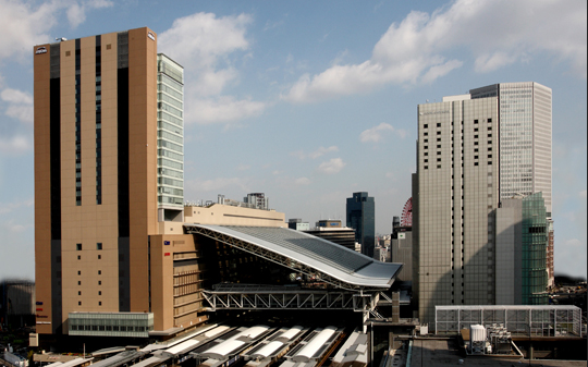 都市型複合施設「大阪ステーションシティ」の空調施工